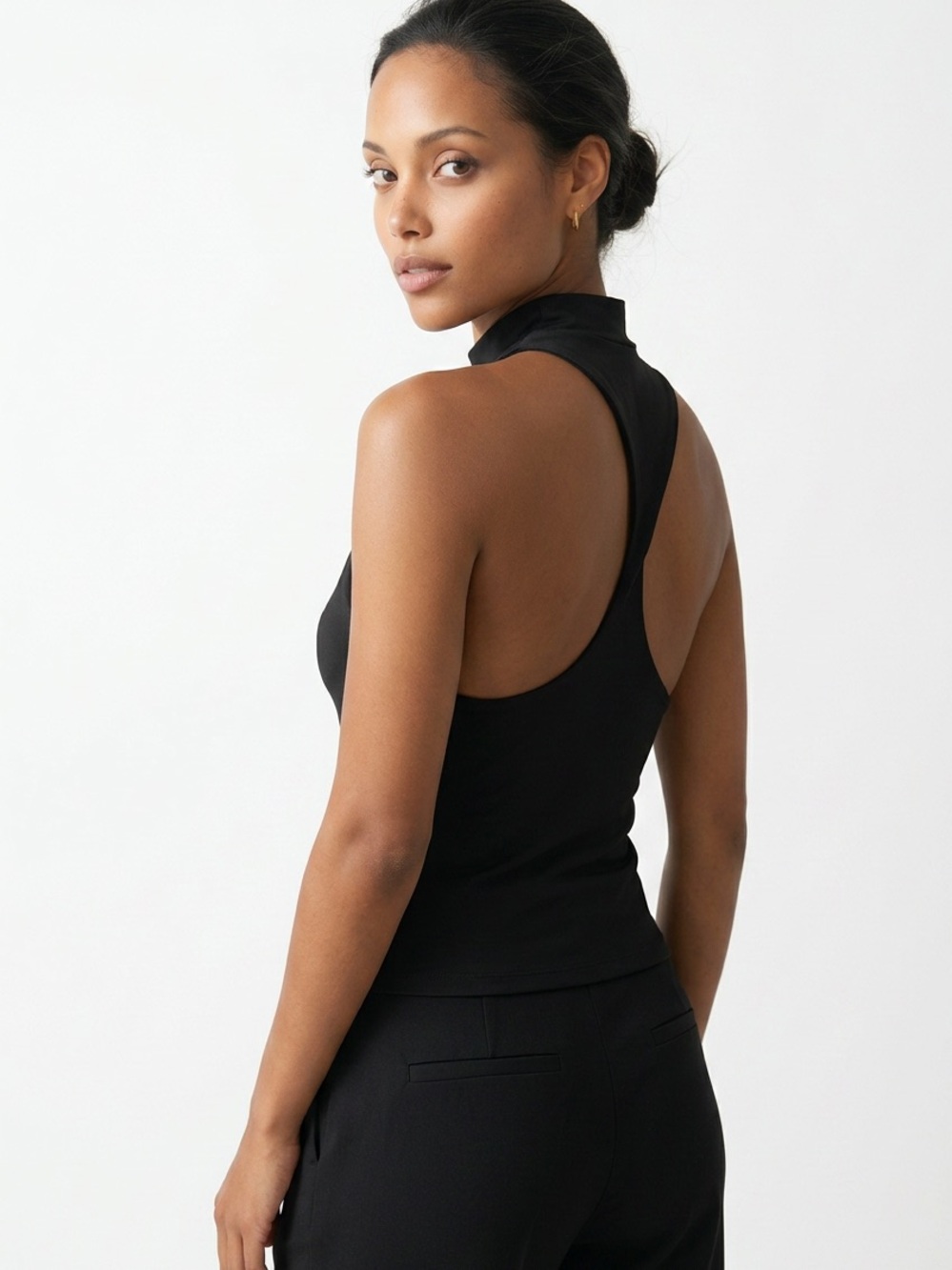 AIIRZ | NEW Black Sleeveless High Neck Top with Deep Cut Women’s Size Medium